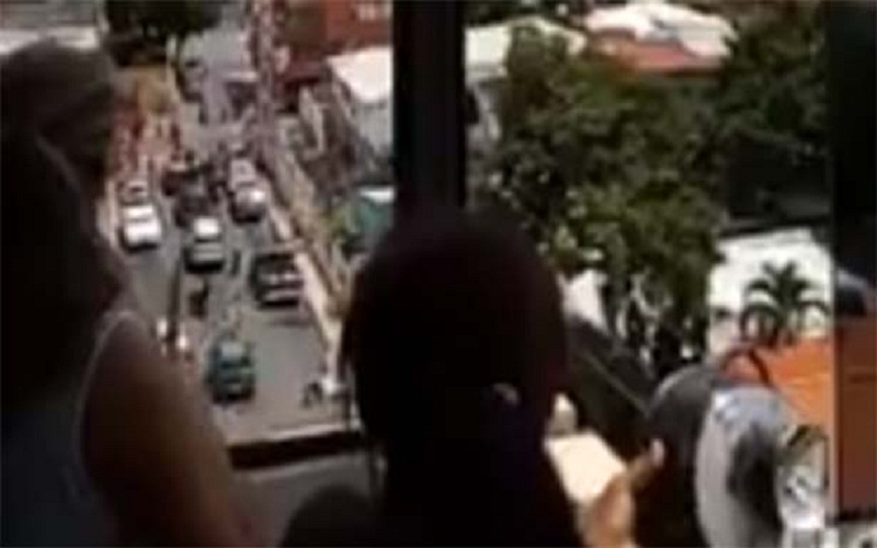 Reportan presencia de francotiradores en edificios de #Acarigua durante la visita de Diosdado Cabello