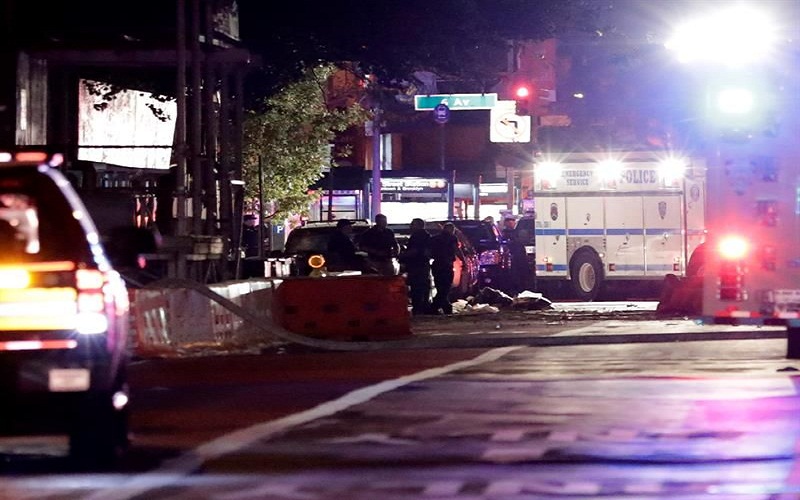 Una explosión sacudió la noche del sábado el elegante barrio de Chelsea en Nueva York