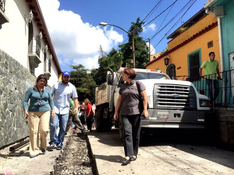 Carreño manifestó que desde el pasado mes de agosto se han realizado mejoras en el Sistema de Espacios Públicos del Casco Histórico asfaltando las principales calles del pueblo/ Foto: Cortesía