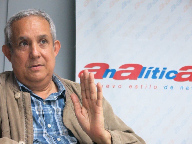 Carvajal recalca que los problemas actuales del sistema educativo no son responsabilidad exclusiva del chavismo, pero durante su gestión estos se han exacerbado