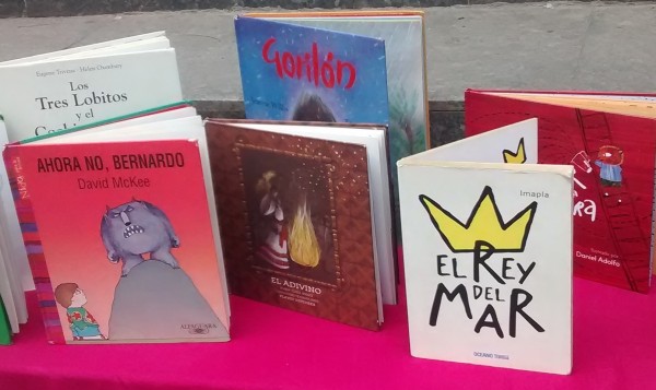 Actividad infantil de animación a la lectura se ofrece en el parque Las Mariquitas