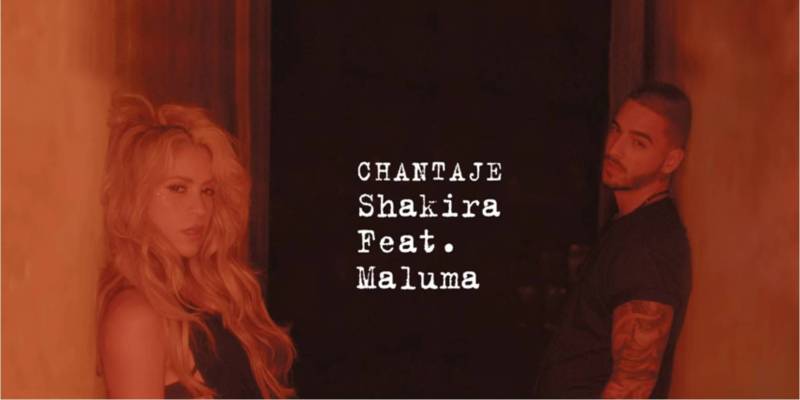 Shakira y Maluma cantan "Chantaje"