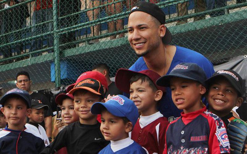 Car-Go reinaugura estadio de Pequeña Liga Coquivacoa en Maracaibo