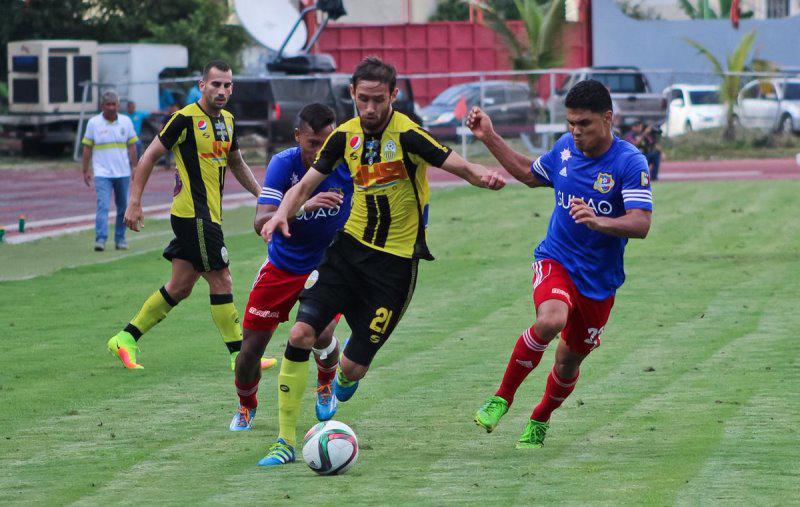 El Deportivo Táchira y el Zulia se clasificaron a la final del Torneo de Clausura venezolano en la que, además de título, jugarán por un cupo en la Copa Libertadores