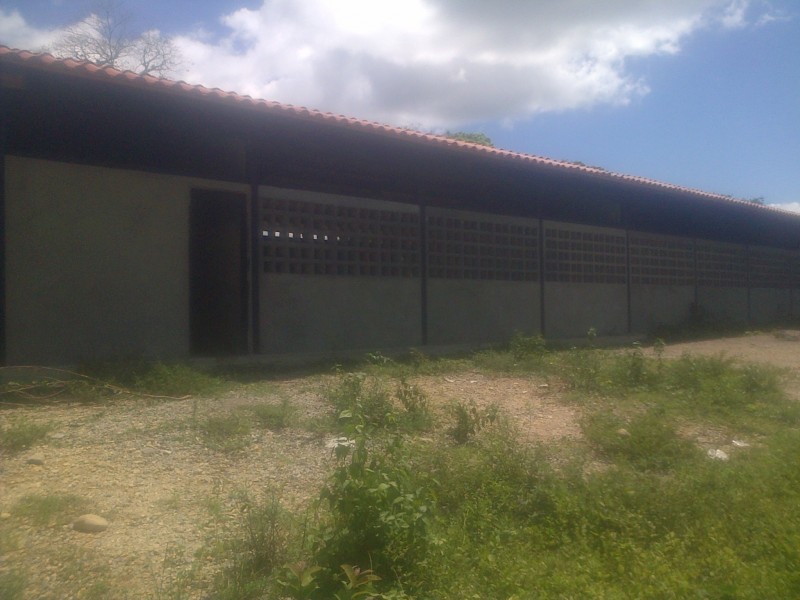 Liceo de El Carmen (Sucre) está a medio acabar