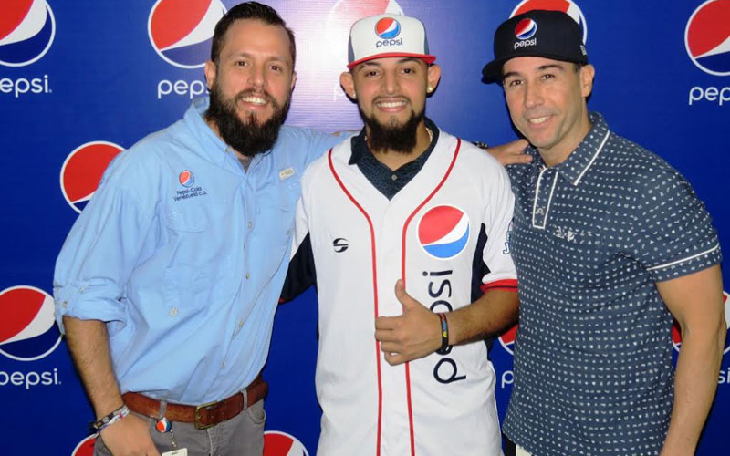 Rougned Odor es el nuevo integrante del Team Pepsi