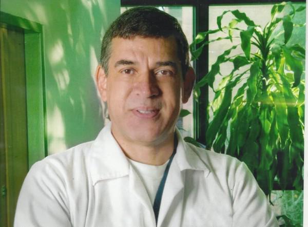 Dr Francisco Hernández