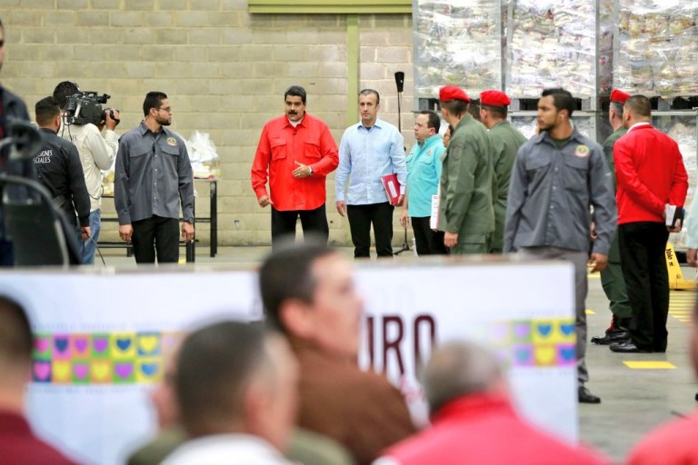 Maduro abrobó recursos para culminar 51 obras públicas