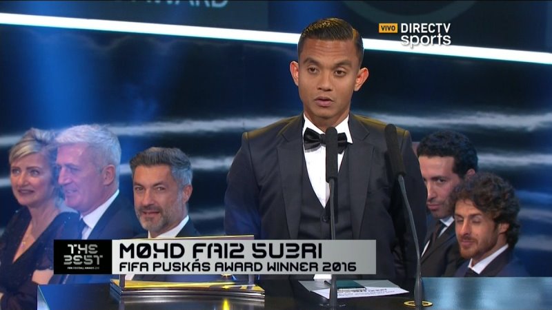 El malayo Mohd Faiz Subri recibió hoy en Zúrich el Premio Puskas al mejor gol de 2016 que concede la FIFA en la gala 'The Best'
