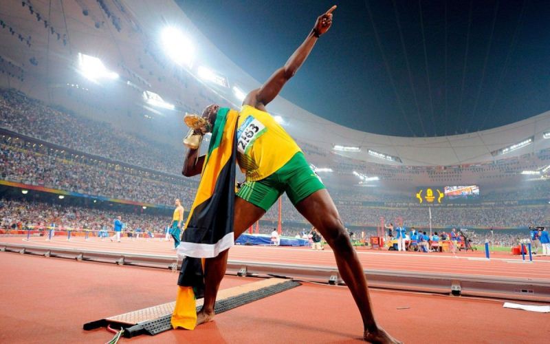 Nesta Carter ha sido descalificado por dopaje en los Juegos de Pekín 2008, lo que supone que su compañero en el relevo Bolt pierde unas de sus nueve medallas de oro