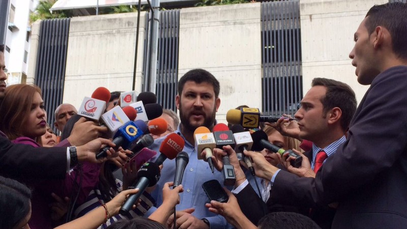 Smolansky destacó que la decisión del organismo internacional, con sede en Washington, EEUU, “es un paso más en contra de la intención de Maduro de ilegalizarnos”