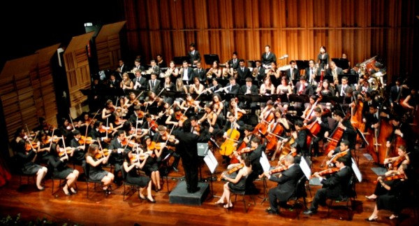 Orquesta Sinfónica Juvenil de Chacao en el Teatro del Centro Cultural Chacao