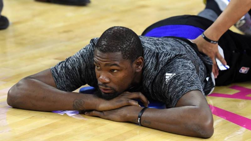 El equipo anunció que Durant será sometido a una resonancia magnética para conocer con exactitud el alcance de la lesión y el tiempo de baja