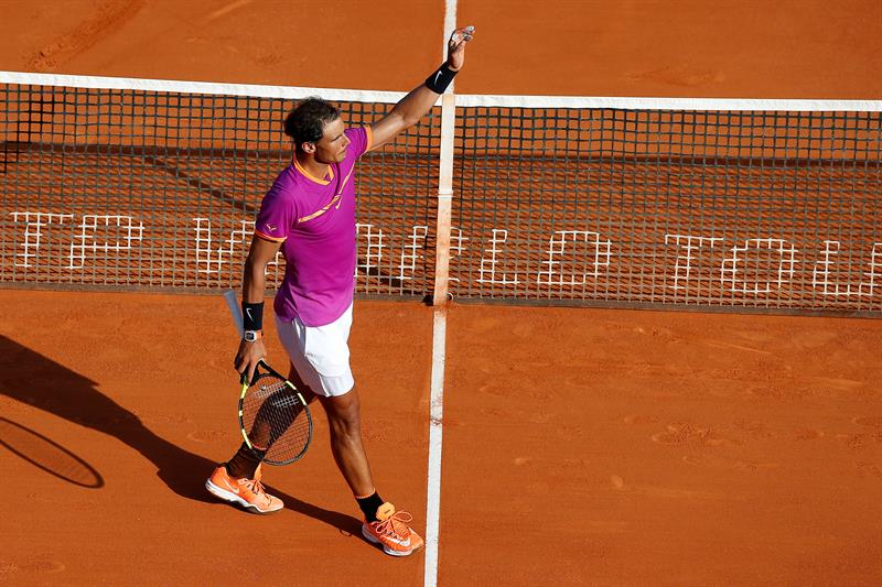 Rafael Nadal se impuso a Albert Ramos, por 6-1 y 6-3 en 76 minutos en el duelo español de la final del torneo de Montecarlo, para ganar este Masters 1.000 por décima vez. En su mejor partido de la semana, Nadal conquistó el título 50 sobre tierra batida, con lo que supera al argentino Guillermo Vilas, con uno más, el 70 en total de su palmarés y el 29 Masters 1.000, situándose a uno del serbio Novak Djokovic, en esta categoría.