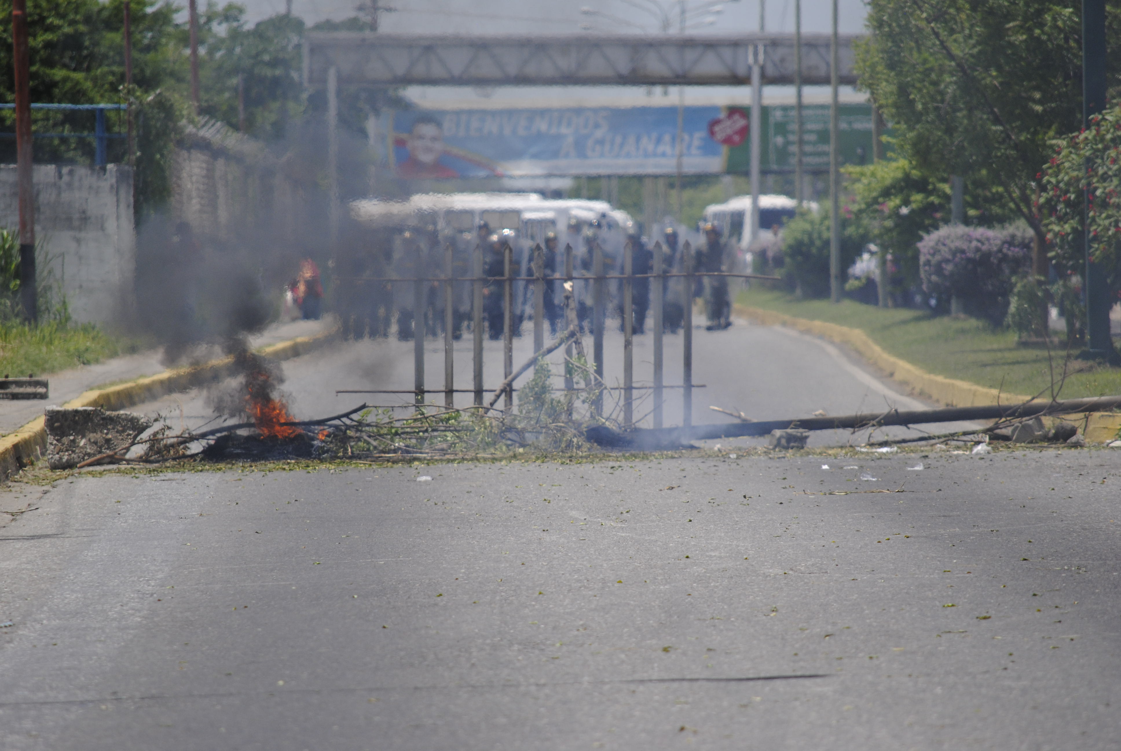 Opositores colocaron barricadas durante protesta en Guanare