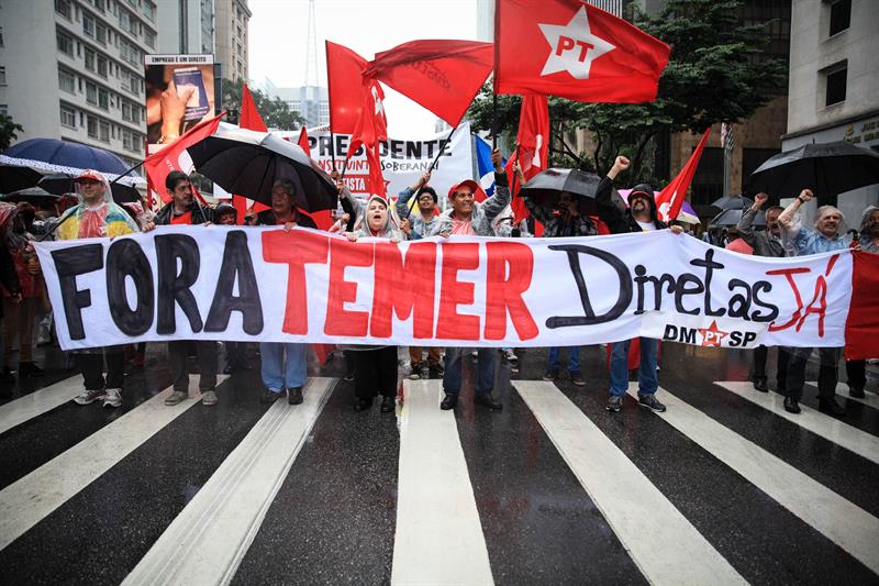 Ciudadanos Brasil piden renuncia Temer