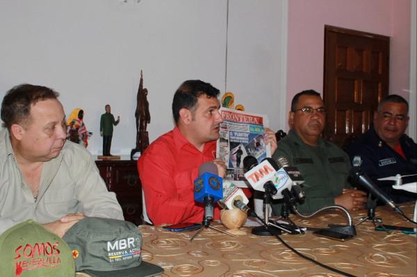 El gobernador de Mérida, Alexis Ramírez, también arremetió contra los diarios regionales y les pidió equilibrio