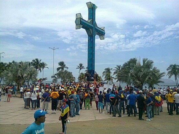 Protesta en Paseo de la Cruz y el Mar / Anzoátegui