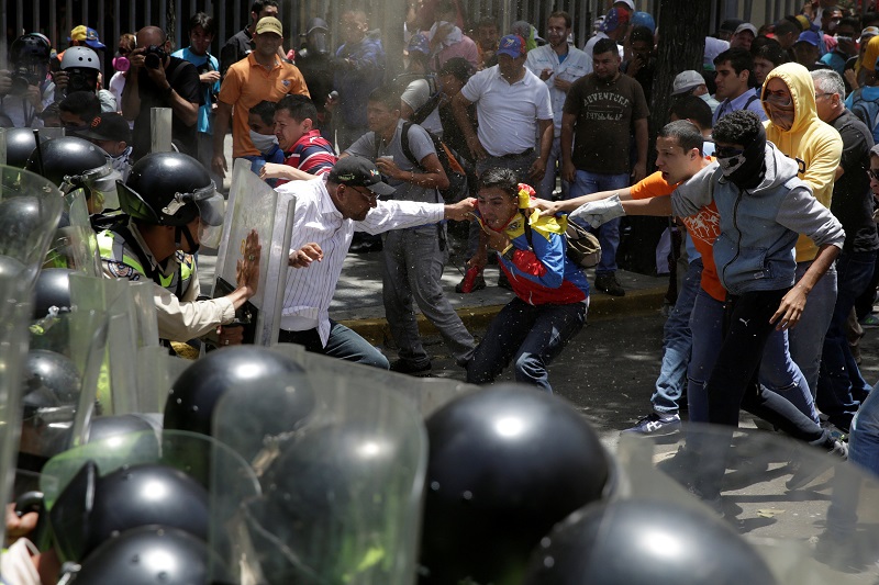 Protesta-Represion-junio-en carabobo