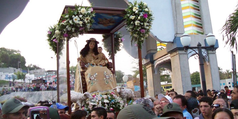 La Divina Pastora salió a recorrer Barquisimeto sin ser 14 de enero
