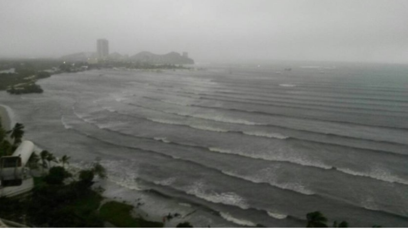 El fenómeno climático hasta la mañana de este martes, se ubicaba a 35 kilómetros al este de la isla de Margarita/ Foto: Globovisión