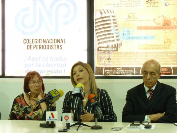 Abogada Elenis Rodríguez durante rueda de prensa en sede del CNP / Foto: Lewin Granados/Analítica.com
