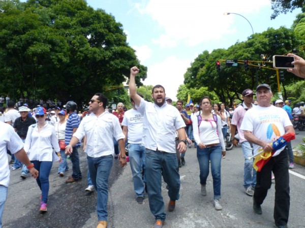 Alcalde de El Hatillo, David Smolansky, durante la movilización de opositores en Caurimare, Caracas 30 de Julio / Foto: Lewin Granados