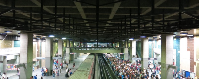 Estación del Metro de Plaza Venezuela este jueves/Foto: Jesús Abreu