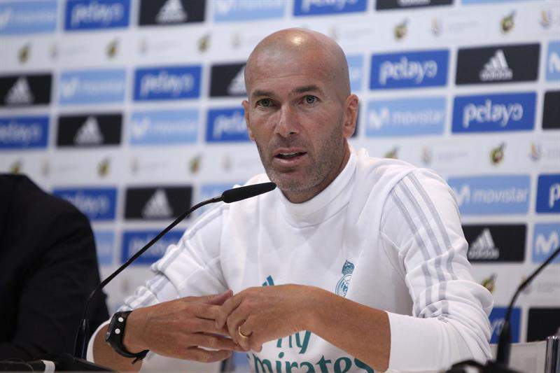 Zidane reconoció que Cristiano Ronaldó "está molesto porque quiere jugar y cuando no lo hace no está contento"