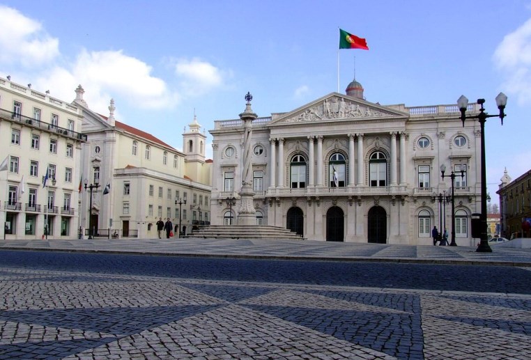 El Ayuntamiento de Lisboa anunció este domingo que reforzará las medidas de seguridad en la vía pública, sobre todo en las zonas de mayor afluencia de turistas y viandantes/ Foto: Referencial