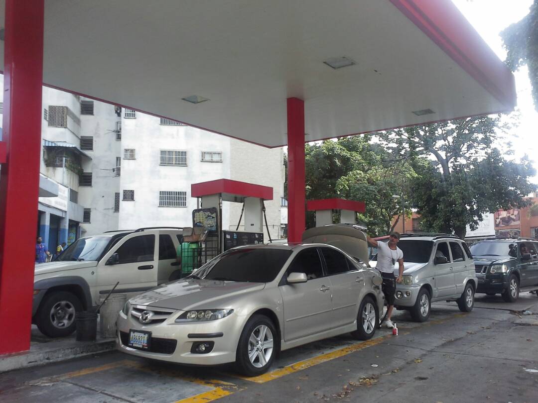 Estaciones de servicio en Caracas solo venden gasolina de 91 octanos