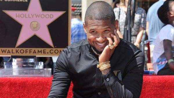 Usher en el Paseo de la Fama de Hollywood/ Foto: Referencial