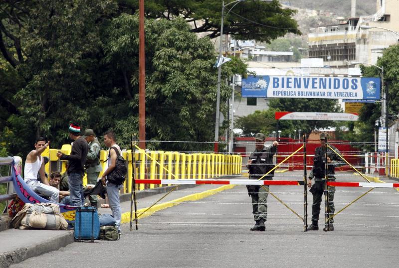 CIERRE DE FRONTERA COLOMBO-VENEZOLANA DEJA 400.000 DÓLARES EN PÉRDIDAS AL DÍA