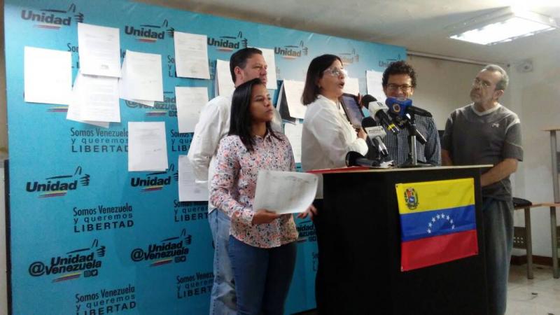 MUD exige al CNE publicar las renuncias de los candidatos opositores