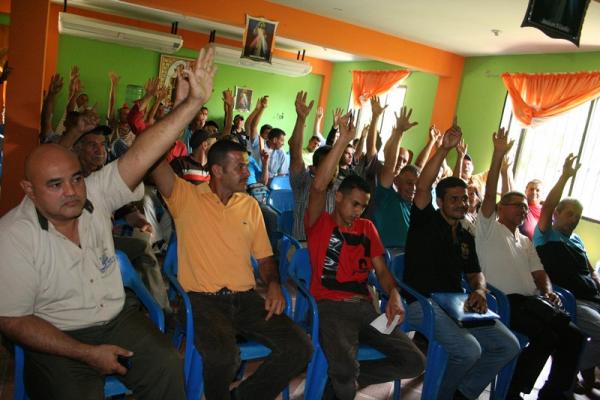 Conductores aprobaron en asamblea el aumento de la tarifa / Foto: Mayra Linares Estrada 