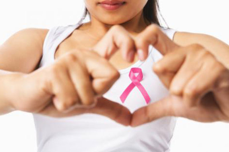 Dra. Urdaneta: Cada vez son más las mujeres jóvenes que precisan de la mamografía