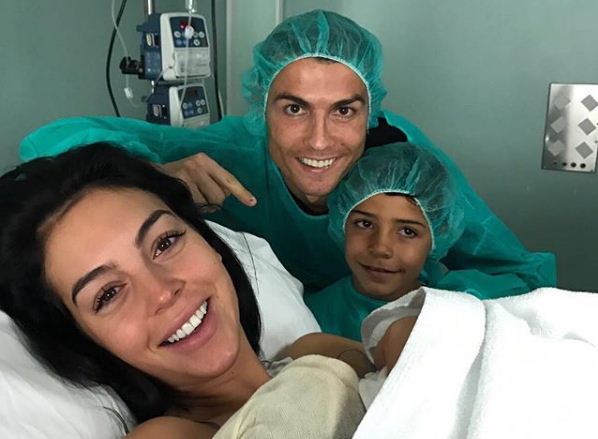 El feliz desenlace, según el tuit colgado por Cristiano Ronaldo en su red social, ha tenido lugar en la tarde noche de este domingo