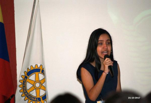 Sophia Ruiz aspirante al YEP patrocinada por Club Rotary Valera
