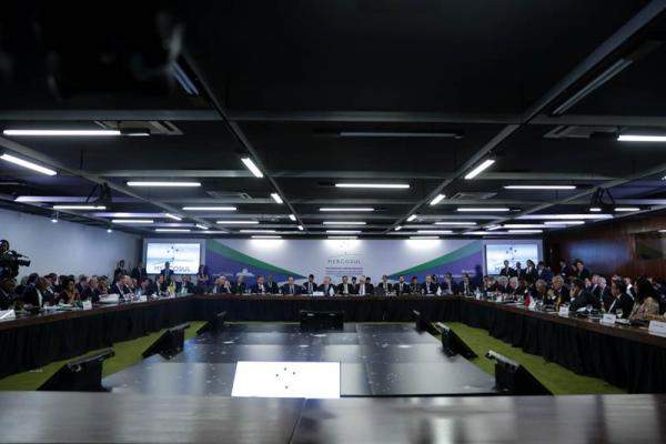 Presidentes y cancilleres de los países miembro participan en la inauguración de la 51 Cumbre del Mercosur, en el Palacio del Itamaraty en Brasilia (Brasil)/ Foto: EFE