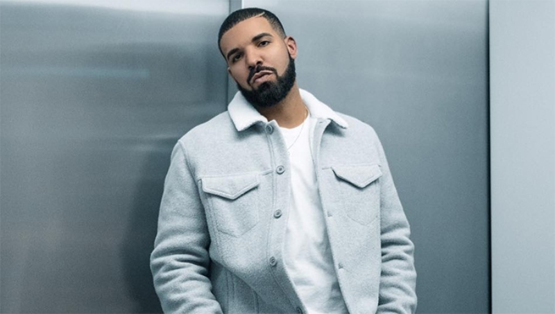 Drake hizo esta semana una peculiar gira por el sur de Florida donde sorprendió a estudiantes, clientes de supermercados y personas sin techo que viven en refugios de Miami/ Foto: Referencial