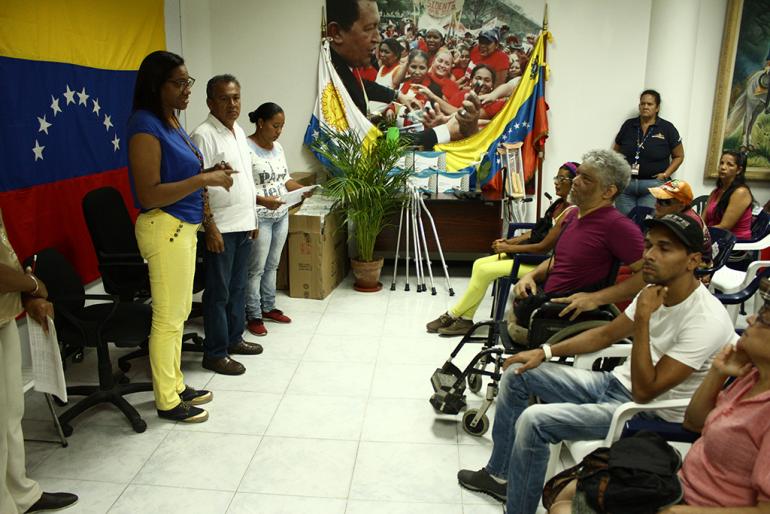 Photo of Alcaldía de Vargas entrega a través de Fundaprosocial ayudas técnicas