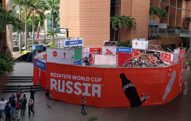 Coca-Cola y DIRECTV crean espacios para el disfrute público de La Copa Mundial de la FIFATM Rusia 2018