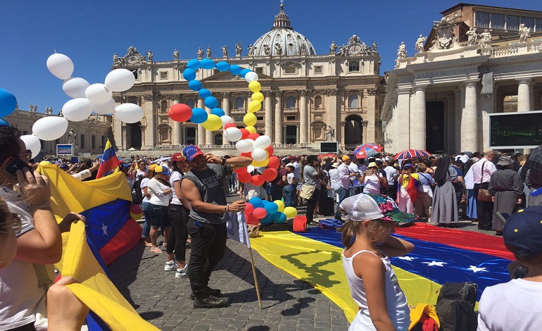 venezolanos en el vaticano foto cortesia telocuentonews