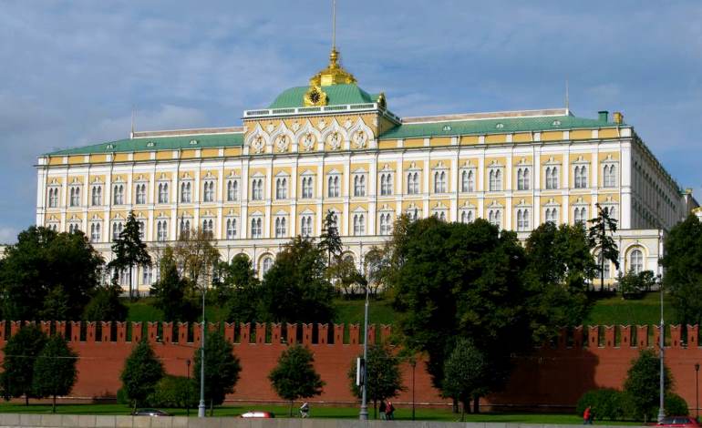 Photo of Respuesta del Kremlin: Rusia expulsa a diez diplomáticos estadounidenses