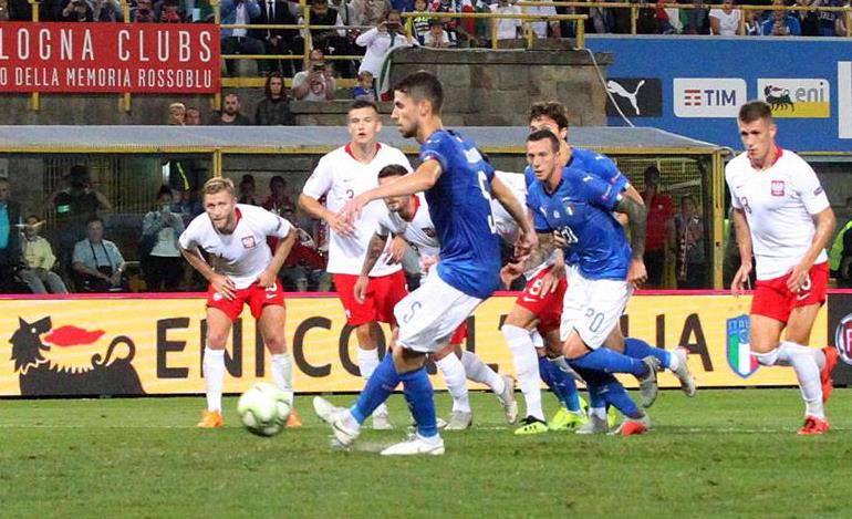 Un gol de penalti marcado en el minuto 80 por Jorge Frello Jorginho evitó este viernes la derrota de Italia contra Polonia