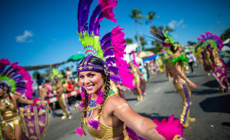 La Isla Feliz celebra la edición número 65 del Carnaval de Aruba