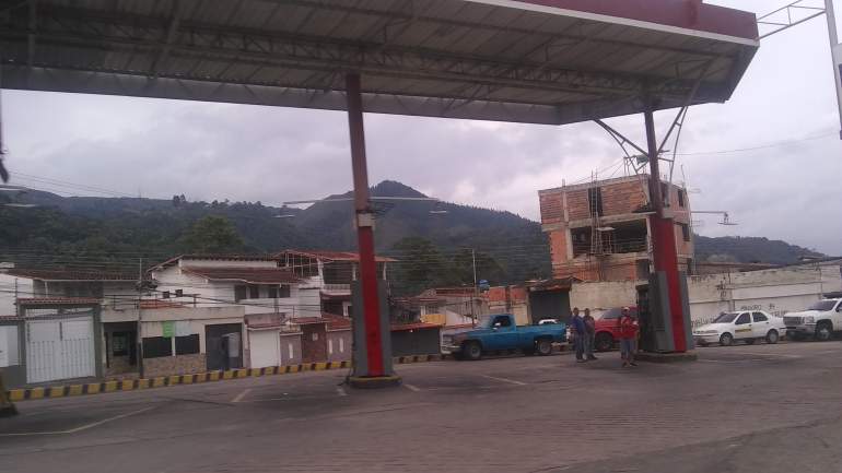 tachira, gasolina, estaciones de servicio, venezuela, servicios públicos, crisis, pulso regional