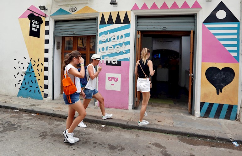 La marca cubana Clandestina acusó a Zara de plagio