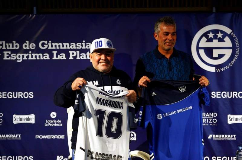 Maradona Gimnasia y Esgrima La Plata Fútbol Argentino