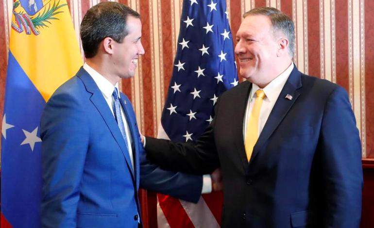 Pompeo y Guaidó hablan sobre coronavirus y marco de transición